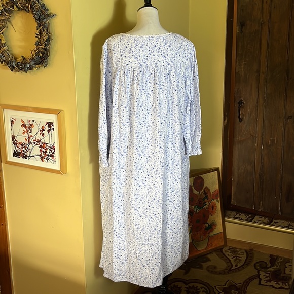 EILEEN WEST Size Large Cotton Flannel Long Nightgown Modest Soft Cozy Timeless - Picture 5 of 15